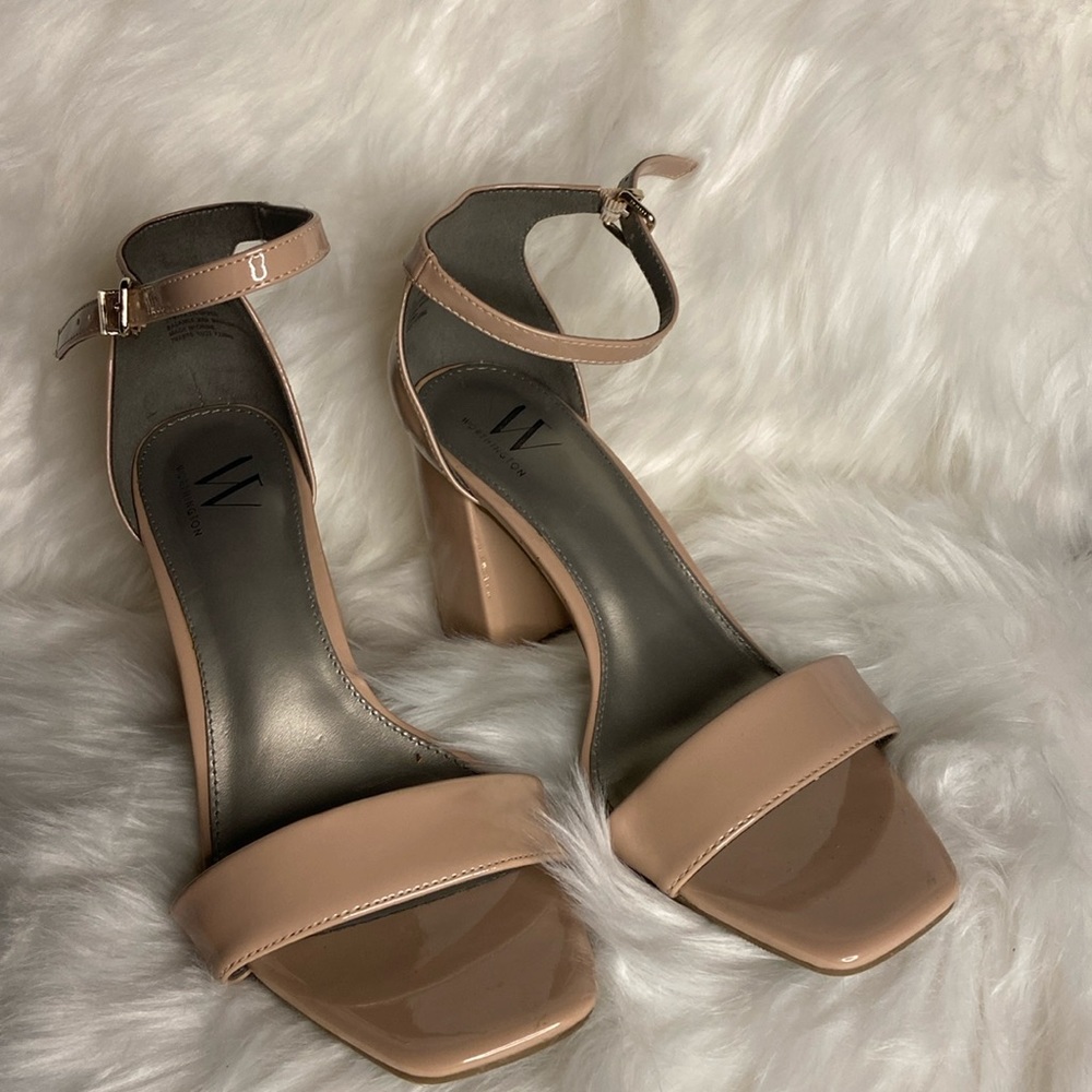 Dress shoes, size 8.5